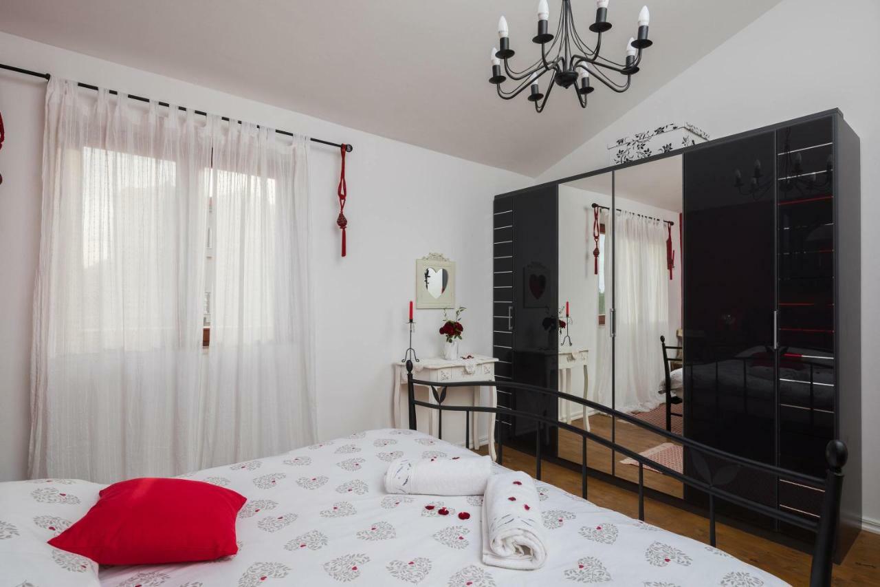 Villa Sunshine Rogoznica  Exterior photo